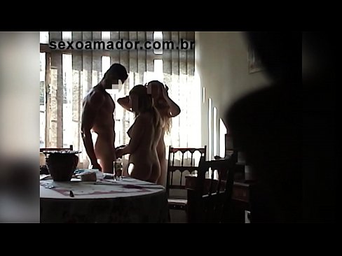 ❤️ Os amigos sexuais invitan a un home xigante e a un trío con el ️❌ Vídeo de sexo en % gl.4k-porno.ru % ❌❤