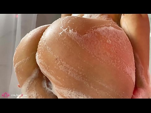 ❤️ Morena masturba o coño cun vibrador ata un orgasmo intenso na ducha ️❌ Vídeo de sexo en % gl.4k-porno.ru % ❌❤