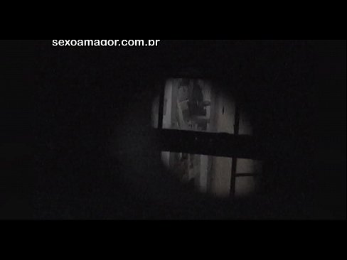 ❤️ Blondie é gravada en segredo por un voyeur do barrio escondido detrás de ladrillos ocos ️❌ Vídeo de sexo en % gl.4k-porno.ru % ❌❤